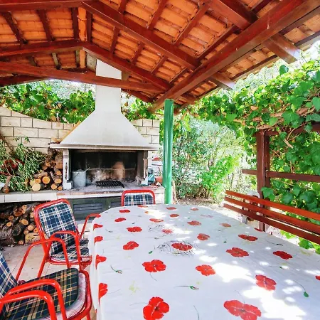 Inviting With Garden, Barbecue, Garden Furniture Apartamento *